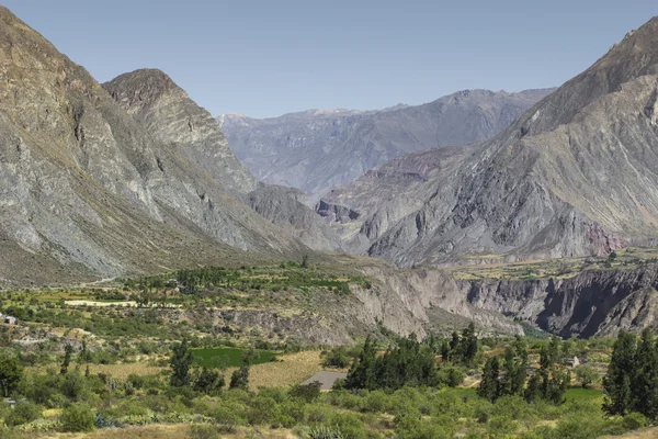 Perú, cañón Cotahuasi. El cañón más profundo de Wolds . — Foto de Stock