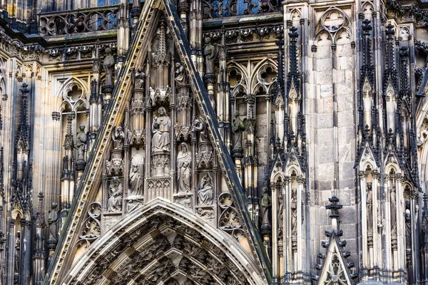 A catedral de Colónia. Detalhe da fachada — Fotografia de Stock