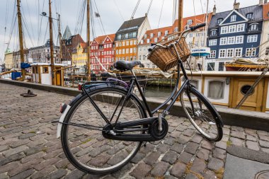 Klasik vintage retro şehir bisiklet, Kopenhag, Danimarka