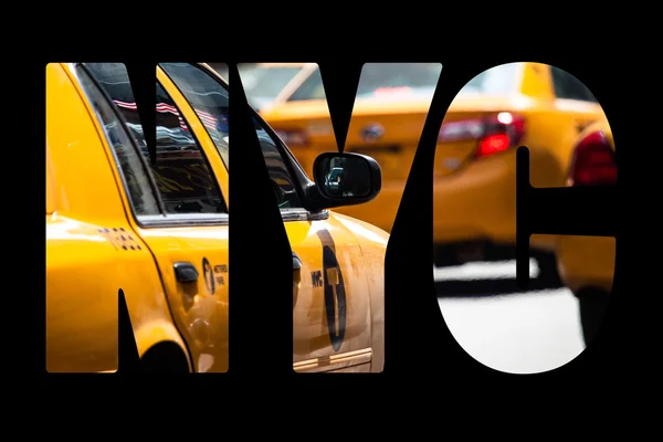 Velocidades de cabina amarillas a través de Times Square en Nueva York, NY, EE.UU. . — Foto de Stock