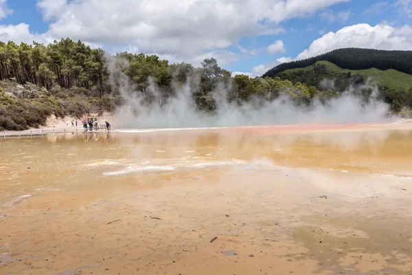 Champagne Pool in Waiotapu Thermal Reserve, Rotorua, New Zealand — Stock Photo, Image