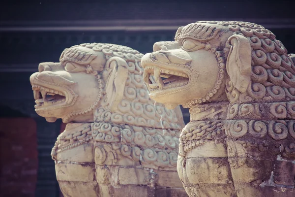 バクタプル ネパール ・ カトマンズのダルバール広場の寺院. — ストック写真