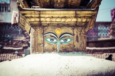Kath Bodhnath stupa dua bayraklar ile Buda gözlerini kapat