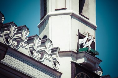 Her gün öğlen kafaları popo mekanize keçiler. Poznan, Pola