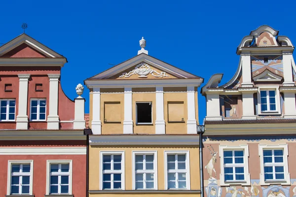 住宅と旧市場広場、ポズナン、ポーランドで市庁舎 — ストック写真