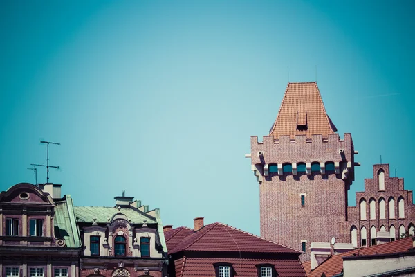 Evler ve Belediye Binası eski Pazar Meydanı, poznan, Polonya — Stok fotoğraf