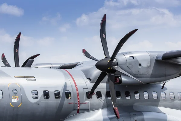 Poznań, Polska - 14 czerwca: Polskie siły powietrzne casa c - 295m podczas ae — Zdjęcie stockowe