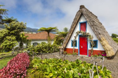 geleneksel kırsal ev santana Madeira, Portekiz.