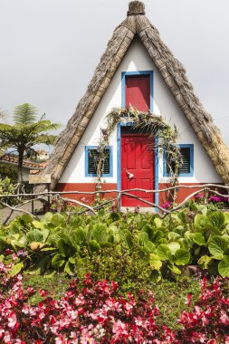 geleneksel kırsal ev santana Madeira, Portekiz.