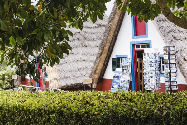 Traditional rural house in Santana Madeira, Portugal. — Stock Photo, Image