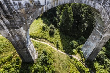 stanczyki, mazury, Polonya eski beton demiryolu Köprüsü 
