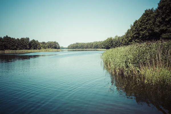 Wydminy 湖上在波兰马祖. — 图库照片