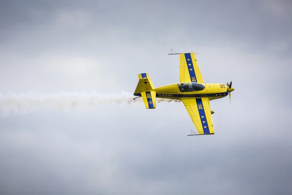 GIZYCKO, POLONIA - 02 de agosto: Mazury AirShow 2015 evento en agosto —  Fotos de Stock