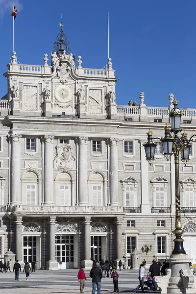 Μαδρίτης, Ισπανία - 06 Δεκεμβρίου 2014: Βασιλικό παλάτι στη Μαδρίτη — Φωτογραφία Αρχείου