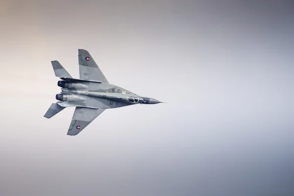 RADOM, POLAND - AUGUST 23: Slovakian Air Force MiG-29 solo displ — Stockfoto