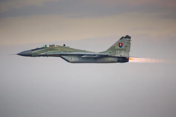 RADOM, POLAND - AUGUST 23: Slovakian Air Force MiG-29 solo displ — стокове фото