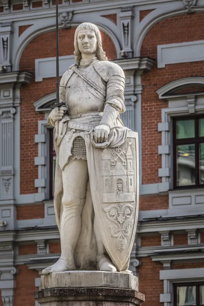 La estatua de Roland en Old Riga. Letonia — Foto de Stock