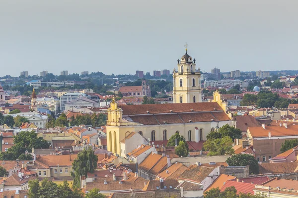 Vilnius cidade velha cityscape, Lituânia — Fotografia de Stock