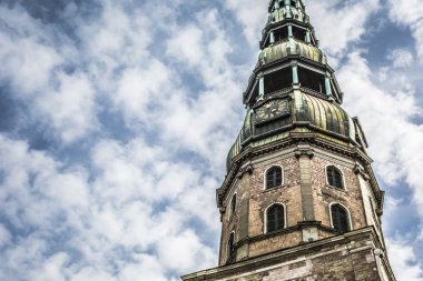 Riga, Letonya uzun boylu bir Lutheran Kilisesi Saint Peters Kilisesi olduğunu
