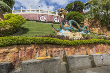 Cebu, Philip Taoist tapınakta Pagoda ve ejderha heykeli