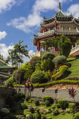 Cebu, Philip Taoist tapınakta Pagoda ve ejderha heykeli