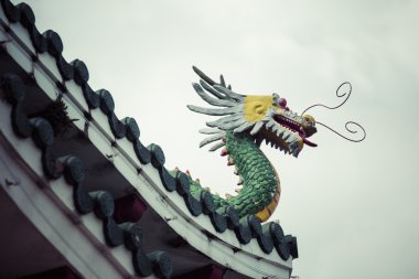 Cebu, Philip Taoist tapınakta Pagoda ve ejderha heykeli