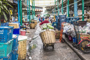 Bangkok, Tayland - 07 Kasım 2015: Kimliği belirsiz kişi trans