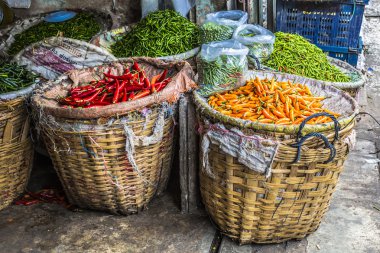 Biberler Satılık Market, Tayland