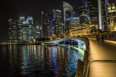 Marina Bay Sands, Singapur 05 Kasım 2015: Marina Bay waterf