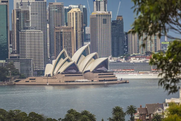 Sydney - 25 Ekim: Sydney Opera Binası görünümü üzerinde 25 Ekim 2015