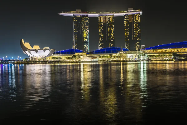 Marina Bay Sands, Singapore, 05 November 2015: Marina Bay waterf — Stockfoto