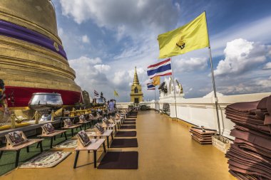 Wat Saket, olarak da bilinen altın yarış üstündeki Stupa
