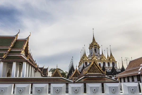 Wat Ratchanaddaram and Loha Prasat Metal Palace in Bangkok ,Thai — Stock Photo, Image