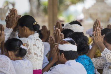 Bali, Endonezya - November02, 2015: Tanımlanamayan Endonezya peo