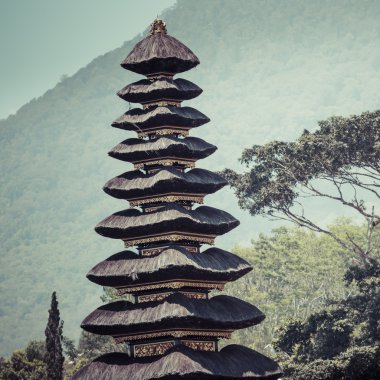 Endonezya 'daki Beratan Gölü Ulun Danu Tapınağı