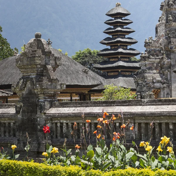 Ulun Danu chrám Beratan Lake na Bali Indonésie — Stock fotografie