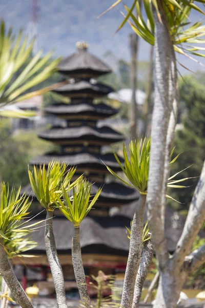 印度尼西亚巴厘Ulun Danu寺庙Beratan湖 — 图库照片