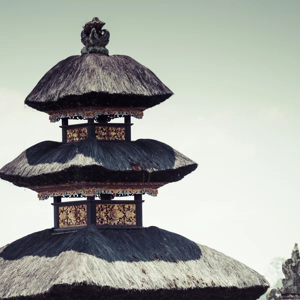 Ulun Danu tempel Beratan Lake i Bali Indonesien — Stockfoto