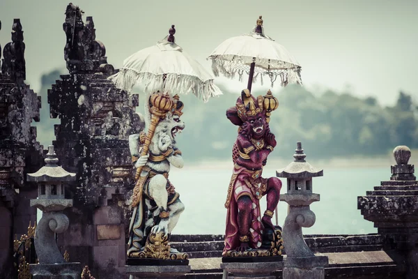 Ulun Danu templom Beratan tó Bali Indonéziában — Stock Fotó