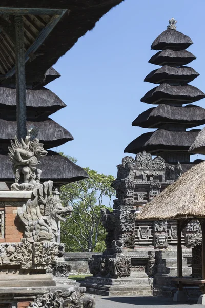 Pura taman ayun közelében: mengwi, bali, Indonézia. — Stock Fotó