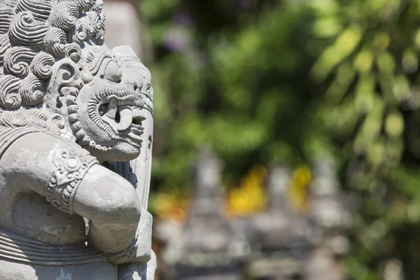 Temple à Bali, Indonésie par une belle journée ensoleillée Photos De Stock Libres De Droits