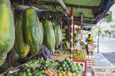 Papaya tropikal Market Yogjakarta, Endonezya.