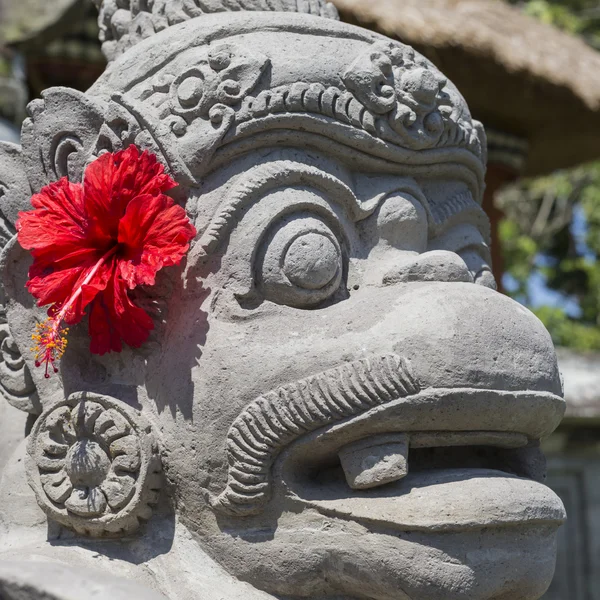 美しい晴れた日にインドネシア ・ バリ島の寺院 — ストック写真