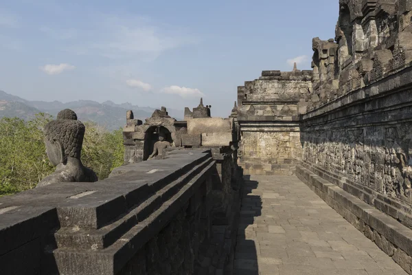 爪哇岛在印度尼西亚婆罗浮屠寺庙 — 图库照片