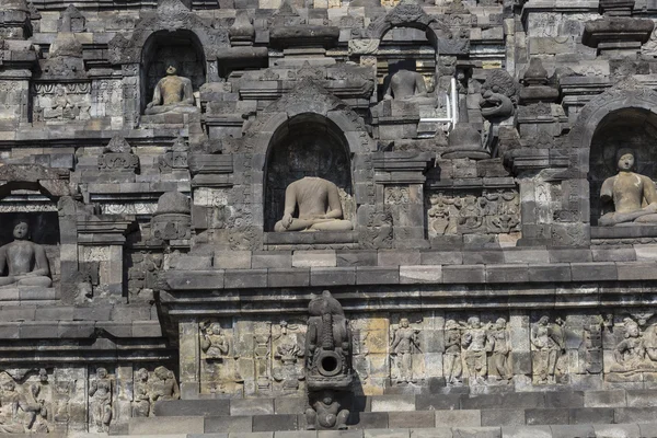 Immagine lapidata di Buddha a Borobudur, Indonesia — Foto Stock