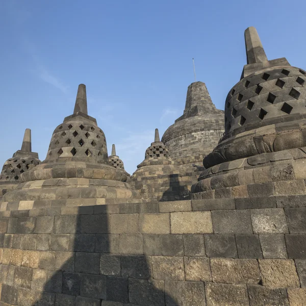 Borobudur templet komplex på ön Java i Indonesien i t — Stockfoto