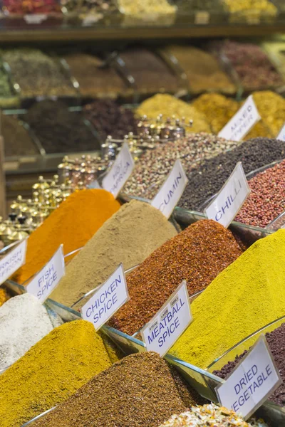 Turquie, Istanbul, Spice Bazaar, épices turques à vendre — Photo
