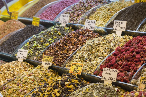Tienda de té en Grand Bazaar, Estambul, Turquía . —  Fotos de Stock