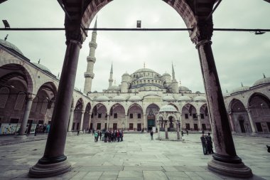 Istanbul, Türkiye - 13 Aralık 2015: Sultanahmet Camii, (Sultanahmet'in