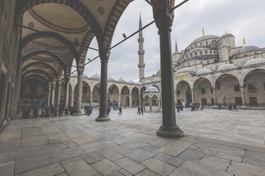 Istanbul, Türkiye - 13 Aralık 2015: Sultanahmet Camii, (Sultanahmet'in